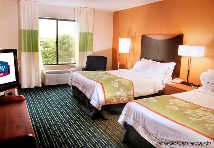 Fairfield By Marriott Chesapeake Hotel Room photo